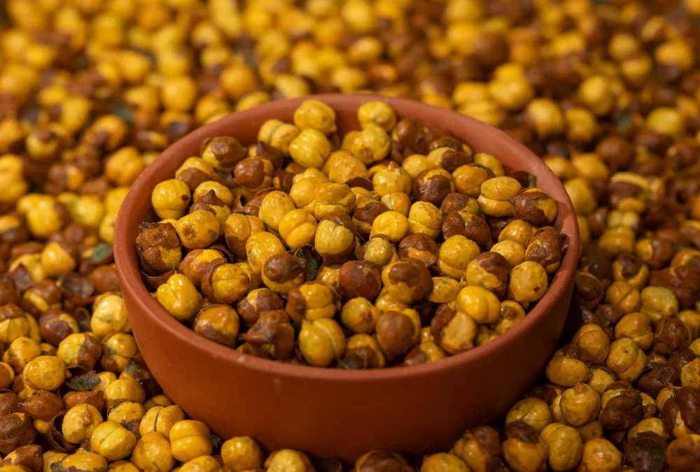 herbal tea with a handful of roasted chana